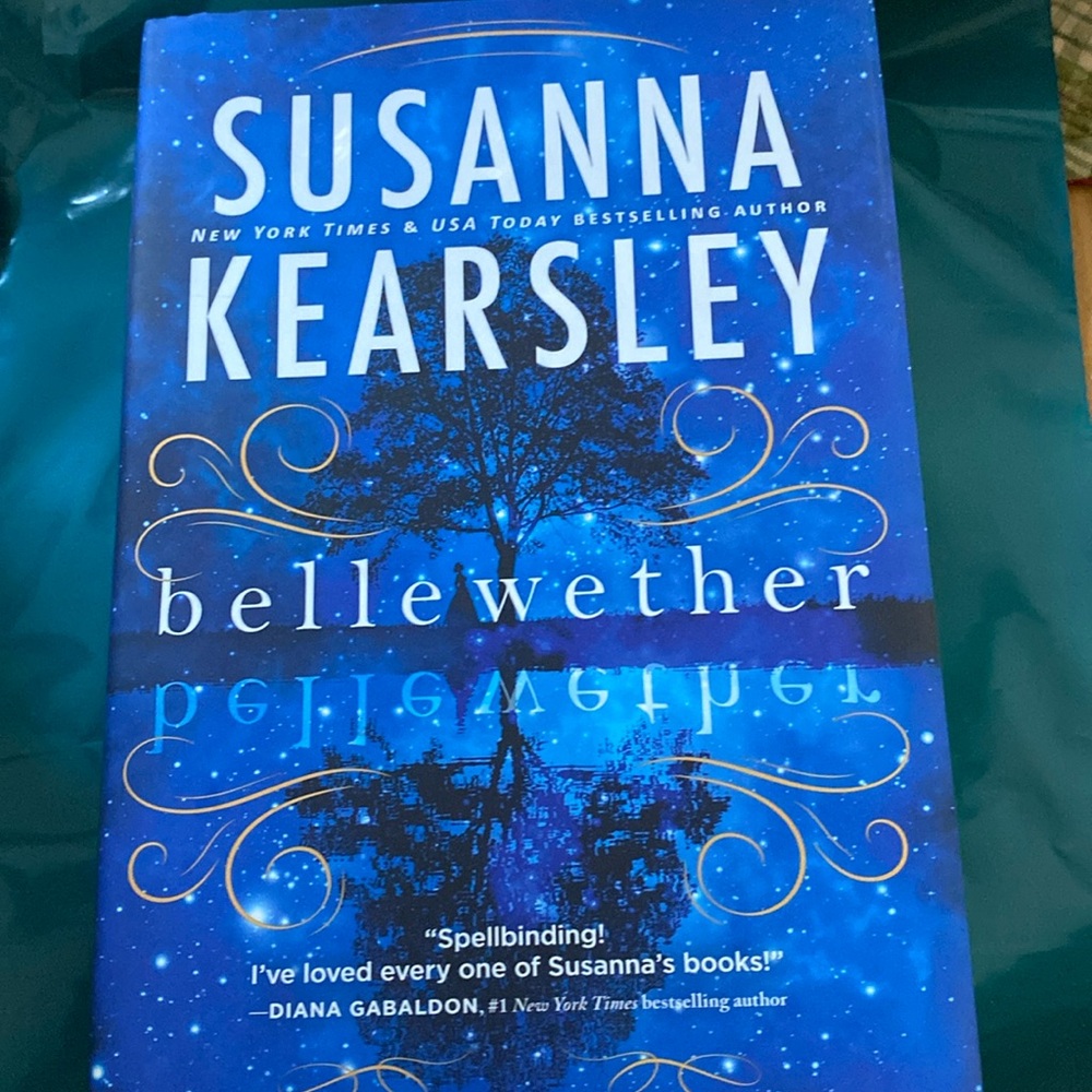 Susanna Kearsley Bellewether spellbounding !!